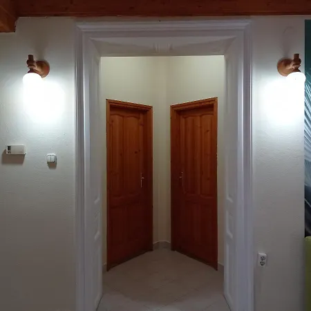 Pitypang Vendeghaz Lejlighed *