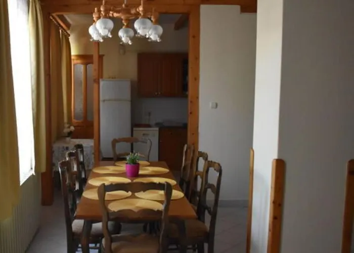 Pitypang Vendeghaz דירה