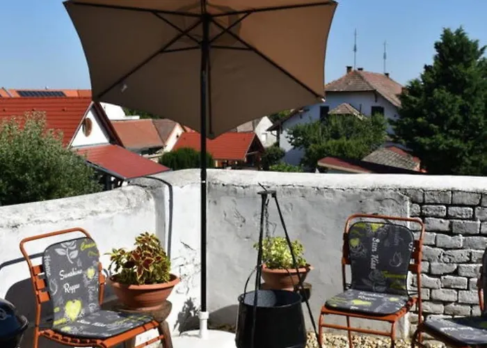 Pitypang Vendeghaz Villány