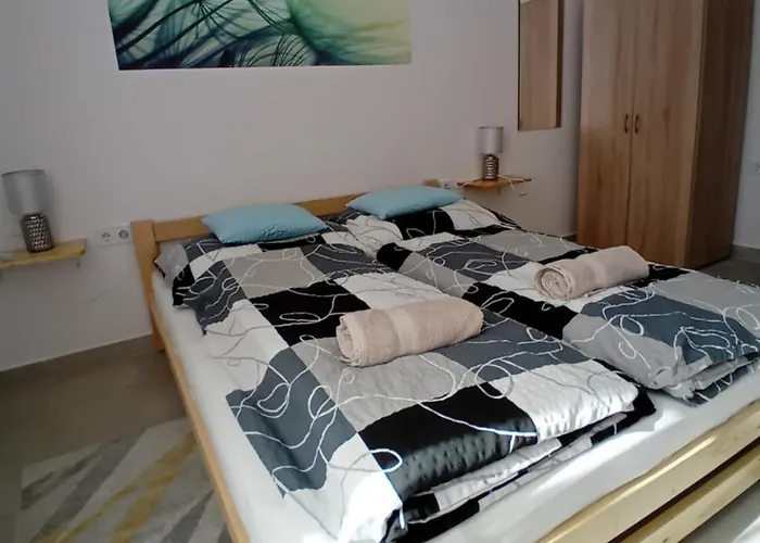 Pitypang Vendeghaz דירה