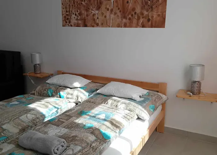 Pitypang Vendeghaz דירה Villány