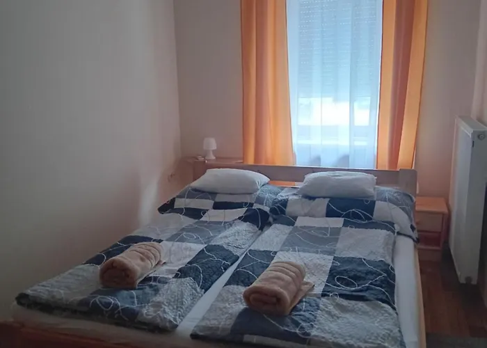 شقة Pitypang Vendeghaz